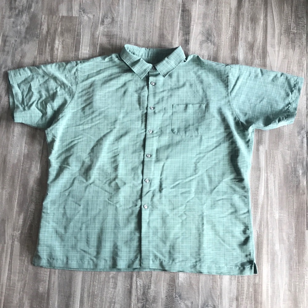 Van Heusen Mint Green Short Sleeve Button-Down Shirt